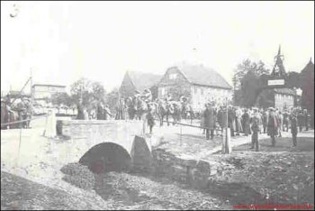 Quelle: Karl Bauerdorf: 'Münchehof - Mönnekoff' hier: 1926 - Amtsverbandfest der Feuerwehr