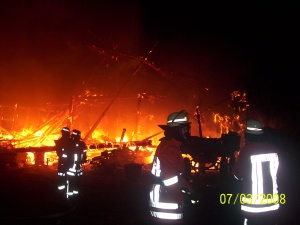 Mehrere Feuerwehren und Rettungsdienste waren an der Einsatzstelle