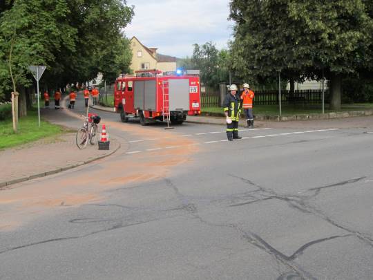 Ölspur innerhalb des Ortsgebietes