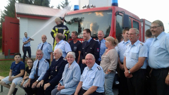 Übergabe eines MLF an die Freiwillige Feuerwehr Münchehofe